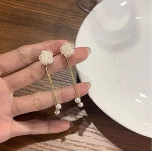 Korean INS Trend Luxury Gold Plated Zinc Alloy Long Tassel Pearl Flower Camellia Drop <b>Earrings</b> Jewelry for Women - Product Image 4