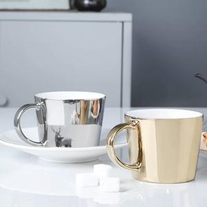 الشركة المصنعة رخيصة مجموعة أكواب الخزف عاكس الطلاء مرآة القهوة الديكور السيراميك مع الصحن - Product Image 6