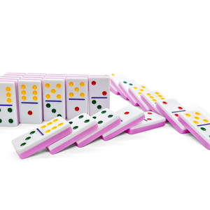 <span class=keywords><strong>Jeu</strong></span> <span class=keywords><strong>de</strong></span> dominos en acrylique double 6 <span class=keywords><strong>de</strong></span> style nouveau du fabricant Jeux <span class=keywords><strong>de</strong></span> table <span class=keywords><strong>de</strong></span> dominos à pois en plastique avec couches colorées - Product Image 3