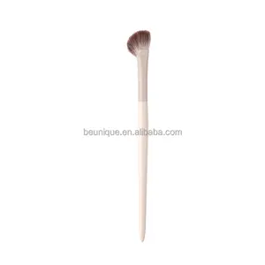 Custom Luxury Wholesale Travel Multifunction Single Small Fan Highlighter Brush Eyebrow Perfect Makeup Nose Contouring Brushes
