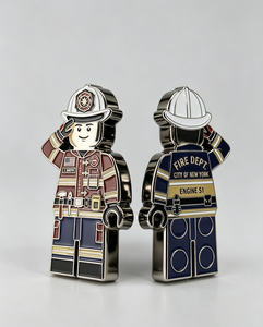 Moneda Conmemorativa Personalizada Estilo LEGO de Bombero, Moneda Coleccionable 3D de Nueva York con Esmalte Suave, Moneda de Saludo al Bombero - Product Image 2