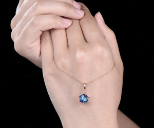 Collar de Alejandrita de corte hexagonal de plata 925 personalizado y collar de Alejandrita de laboratorio joyería de lujo de moda para mujer - Product Image 2