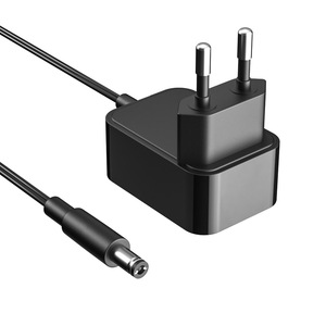 12 V 2 A Wechselstromadapter Stromversorgung 100-240 V Wechselstrom zu Gleichstrom 12 Volt 2 A 24 W Schaltstromversorgung mit 5,5 mm × 2,5 mm Stecker für LED-Streifen - Product Image 1