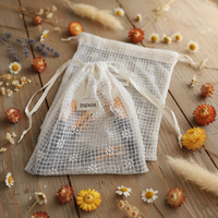 Sacs cadeaux en coton naturel brodés sur mesure avec motif marguerite, pochettes recyclables pour cosmétiques et tampons faciaux - Disponibles