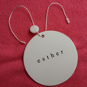 Étiquette en carton découpée à l'emporte-pièce, étiquette volante épaisse de vêtement de logo de marque de luxe de bas prix - Product Image 2