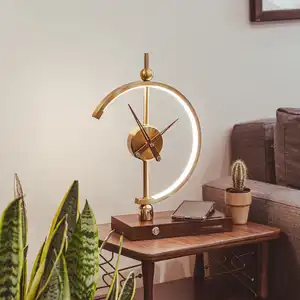 Fabricación moderna decoración de la casa de lujo reloj de escritorio táctil luz LED lámparas de mesa con QI inalámbrico cargador de puerto de carga usb