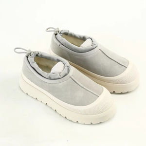 Botas de Nieve JiuZhou 2026, Forradas de Algodón Cálido para Invierno, Suela Gruesa de Goma, Diseño de Moda, Tipo UGGSS - Product Image 1