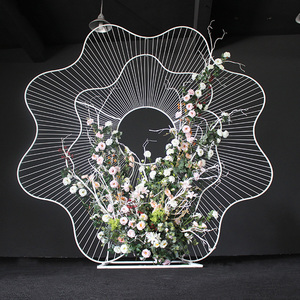 Oggetti di scena per matrimonio Tieyi sfondo con decorazione esterna <span class=keywords><strong>cerchio</strong></span> luminoso ornamenti forma curva sfondo in metallo - Product Image 5