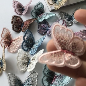 Petit patch en tissu de rayonne brodé papillon, accessoire de décoration pour vêtements <span class=keywords><strong>et</strong></span> coiffes tendance en organza, fait main pour couture DIY - Product Image 1