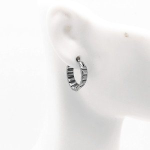 Pendientes de aro yunique de acero de titanio unisex, joyería de diseño geométrico redondo de acero inoxidable 316 - Product Image 4