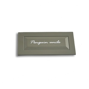 Placa de Identificación Decorativa con Logotipo Impreso en Serigrafía UV, Fabricada por el Fabricante Original - Product Image 5