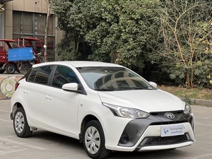 Toyota <span class=keywords><strong>Yaris</strong></span> <span class=keywords><strong>s</strong></span> L 1.5E CVT Edición Limitada 2018 en Existencia, Vehículo Usado de Alta Calidad con Transmisión CVT y Motor de Gasolina - Product Image 2