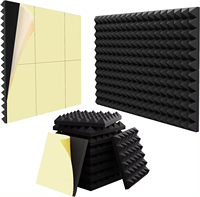 Panneaux acoustiques de conception pyramidale coton insonorisé en polyuréthane pour la cabine vocale de bureau améliore la clarté et l'insonorisation de la pièce