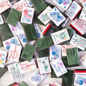 Juego Clásico Miss Engraved, 160 Bloques de Mahjong Acrílicos Estilo Americano con Gemas Verdes y Mármol - Product Image 3