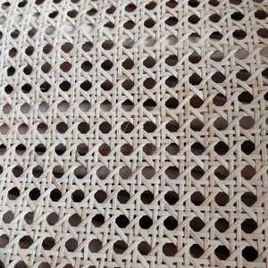 Tressage en rotin et rouleau de rotin, matière première - Product Image 1