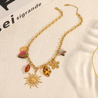 SUMMLY Collier à breloques en acier inoxydable plaqué or 18 carats, étanche et anti-ternissement, motif tournesol en résine de bois, bijoux bohèmes pour femme