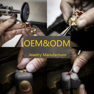 Fabricante de Joyería OEM ODM, Collar y Aretes con Baño de Oro de 14k, 18K y 24K Personalizados con Circonita, Servicios Personalizados - Product Image 3