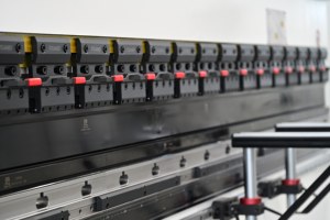 4轴自动金属成型130吨高精度液压数控折弯机 - Product Image 6