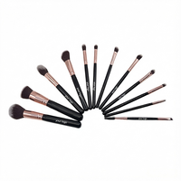Lot de 12 pinceaux de maquillage carrés plats or rose, poils synthétiques doux pour fond de teint, anticernes, contour, fard à paupières et estompage