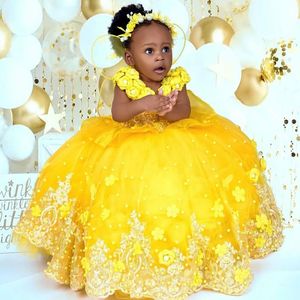 slim fit dress slacks Sal & Pimenta Girls Golden Smocked Dress main image 0