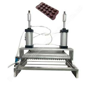 <b>Gummy</b> Silicone Mold Demouldering Machine <b>Gummy</b> Demolder Machine Custom <b>Bear</b> Silicone Mold Demolder - Product Image 4