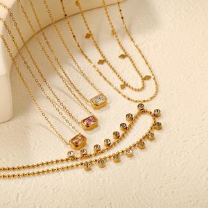 Collier pendentif en diamant en gros, bijoux géométriques en acier inoxydable avec zircone cubique carrée à la mode, chaîne à perles - Product Image 1