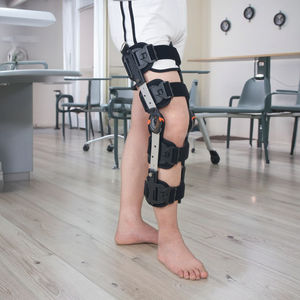 Rodillera ortopédica ajustable, instrumento de clase I lateral de Metal elástico para aliviar la artritis, equipo de fisioterapia - Product Image 6