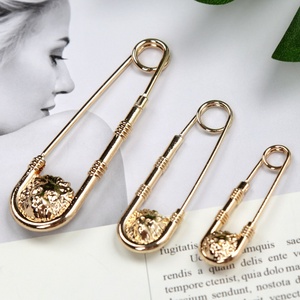 Pin Enamel Gaya Retro Baru, Pin Pengaman DIY untuk Dekorasi, Perhiasan Anime Sederhana - Product Image 1