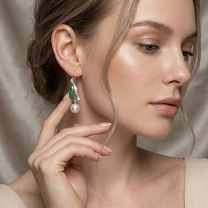 [Expo de Joyería Internacional de Hong Kong] Pendientes Colgantes de Estilo Oriental Vintage, Hechos a Mano, Inspirados en Bambú, con Hojas Esmaltadas - Product Image 4