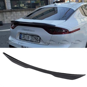 Alerón Trasero Decorativo de Fibra de Carbono Tipo CS para KIA Stinger 2017-2020, Alerón de Maletero de Una Sola Pieza, Estilo Ducktail - Product Image 2