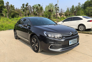 Véhicule d'<span class=keywords><strong>occasion</strong></span> Citroën C5 1.8T Turbo 6 vitesses automatique de luxe, année 2017 - Product Image 3