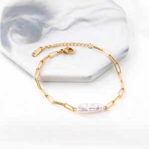 Pulsera de Perlas de Forma Especial Chapada en Oro de Acero Inoxidable de Alta Calidad con Dije de Moneda - Product Image 3