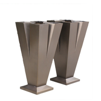 Grosir Pot pohon taman persegi panjang aluminium besar kustom kotak logam luar ruangan Pot bunga gantung Kit dirancang dengan indah