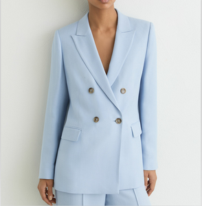 Blazer Azul Claro Cruzado para Mujer con Botones Dorados, Solapa con Muescas y Bolsillos con Solapa – Elegante Ropa de Oficina - Product Image 2