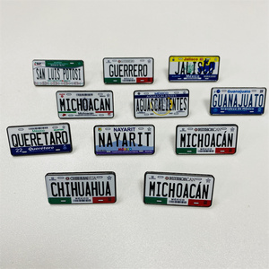 Faible MOQ : Pin's de casquette, Plaque d'immatriculation mexicaine fantaisie, Plaques mexicaines, Pin's <span class=keywords><strong>chapeau</strong></span> <span class=keywords><strong>mexicain</strong></span>, Badge nominatif - Product Image 4