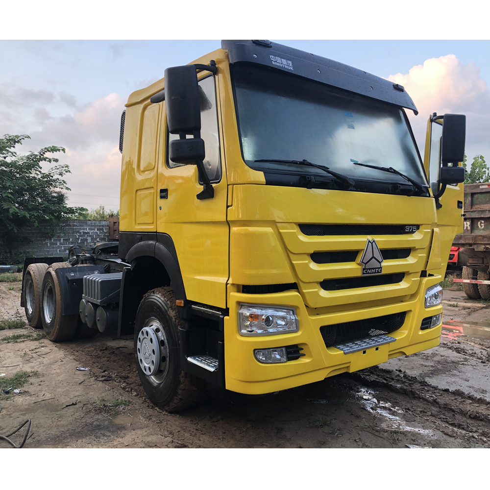 Б/у Тракторные головки howo 6x4 375 hp Euro 2, фары для полугрузовиков на продажу