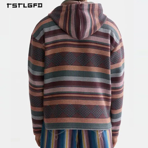 เสื้อฮู้ดถักสไตล์วินเทจสำหรับผู้ชาย ปักโลโก้ตามสั่ง ทรงหลวม สไตล์คลาสสิก ลายแจ็คการ์ด สตรีทแวร์ ผ้าฝ้ายออร์แกนิค 100% เป็นมิตรต่อสิ่งแวดล้อม - Product Image 2