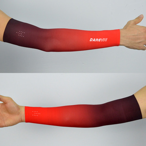 Darevie Custom Sun protection Sleeve Sport Professional Non Stitching Cycling Wear <strong>Arm</strong> <strong>Warmer</strong> One Piece Cycling <strong>Arm</strong> Sleeves - Product Image 1