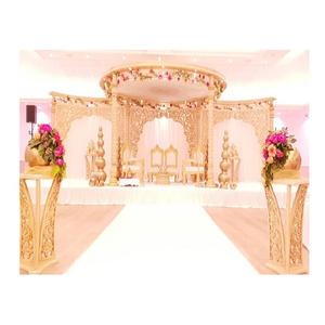 Mandap de mariage en bois au design unique, Londres, mandap de mariage exclusif en bois sculpté doré, mandap de mariage traditionnel gujrati, États-Unis - Product Image 1