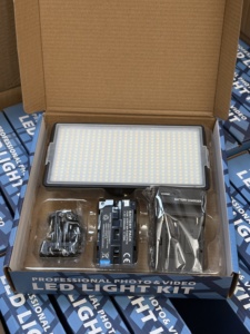 Panneau lumineux LED polyvalent pour la prise de vue de films Compatible avec les studios de caméra et de téléphone - Product Image 6