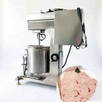 Machine industrielle de battage et d'émulsification de viande pour la transformation de pâtes à hamburgers, de boulettes de viande et de pâtes de viande.