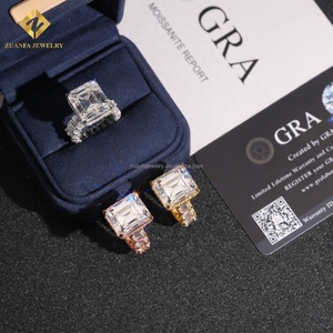 Anillo de Compromiso y Eternidad de Diseño Único en Plata de Ley 925 con Diamante Moissanita Esmeralda VVS1 Unisex - Product Image 3