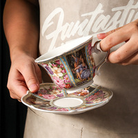 Ensemble tasse à café et soucoupe en céramique vintage à bordure dorée et motif floral, tasse à thé rétro esthétique pour la vente en gros transfrontalière