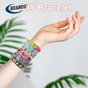 Pulsera de juguete hecha a mano para niñas, pulsera de diseño creativo - Product Image 4