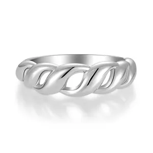 OEM Manufacturer Irregular 925 Sterling Silver Punk Jewelry Geometric Signet Twisted Stripe Croissant Ring