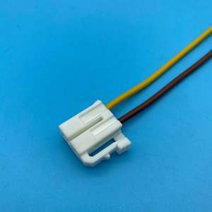 Индивидуальный автомобильный 2-контактный электронный жгут проводов с нейлоновыми изоляционными вилками для использования в автомобилях - Product Image 6