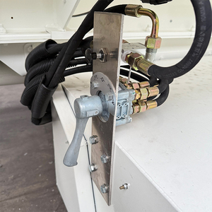 Semirimorchio Cisterna Personalizzabile LUYI a 3 Assi in Acciaio e Alluminio, 40000-45000 Litri, per Diesel, Petrolio e Carburante - Product Image 5