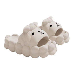 Pantuflas de Cordero Adorables Blancas, Negras y Caqui con Suela Suave Antideslizante para Interiores y Exteriores, Tallas 36-41, PVC Inyectado - Product Image 2