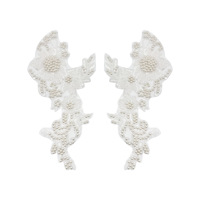 Nouvelle robe chemise en tissu brodé de perles et de sequins floraux avec décoration de patch floral en V et accessoires