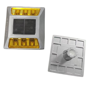 Luz de Barrera LED Solar de Gran Tamaño y Alta Resistencia, Luz Intermitente para Carreteras y Caminos, Baliza Solar de Aluminio y Vidrio - Product Image 1